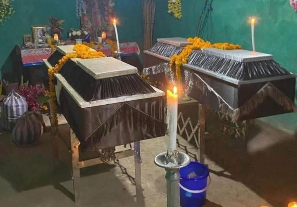 Hombre presuntamente bajo efectos de drogas mata a machetazos a sus padres en Tecoanapa