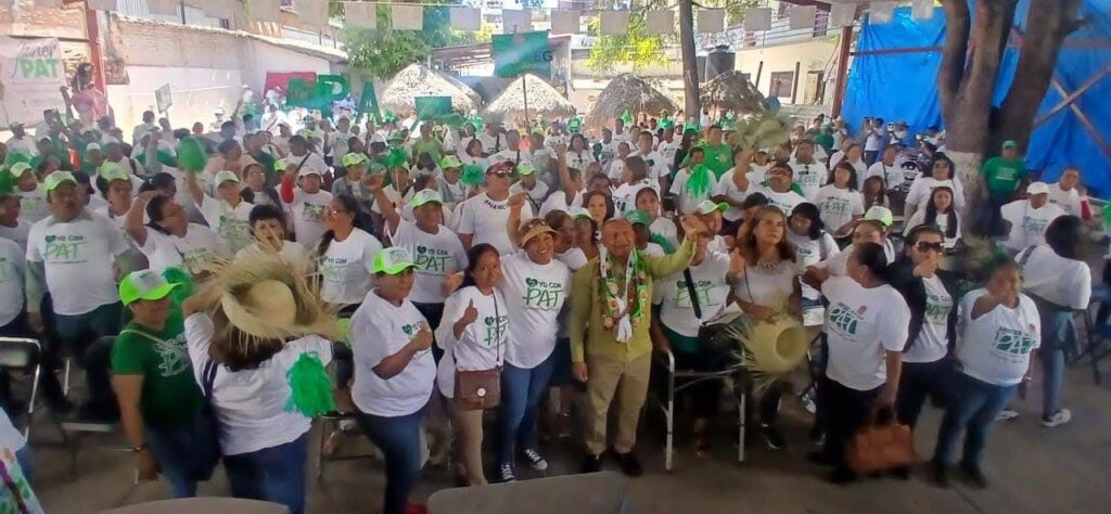 Se fortalece la Planilla Verde en la Montaña: trabajadoras y trabajadores arropan a Javier Pat en Tlapa